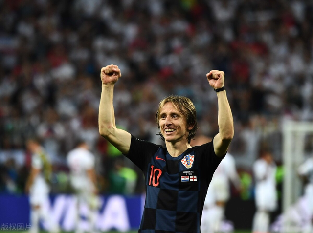 九游体育官网莱万多夫斯基在SKT比赛中反败为胜，出色防守引发热议！引发球迷热议的简单介绍