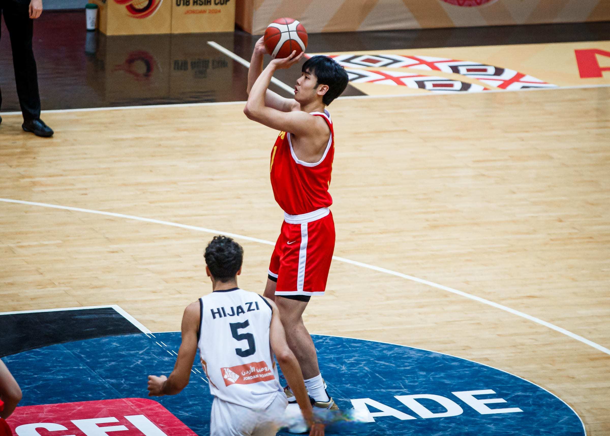 九游会登录入口关于转折点！费城76人临场应变，CBA常规赛今晨攻防权衡，气氛紧张，轮换策略成焦点的信息